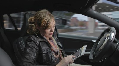 Volvo Car Group initiates pilot project with self-driving cars.